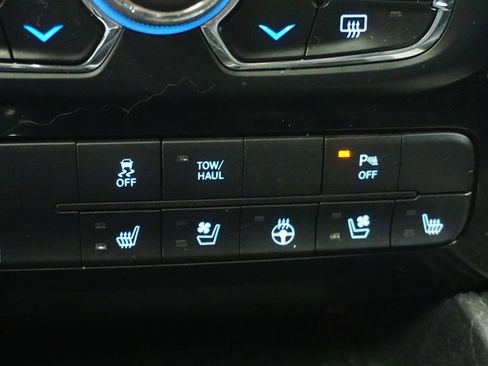 Used 2013 RAM 1500 Sport w/ Sport Premium Group image 29