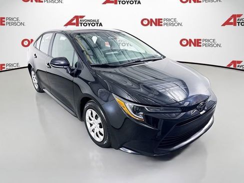 Certified 2024 Toyota Corolla LE image 1