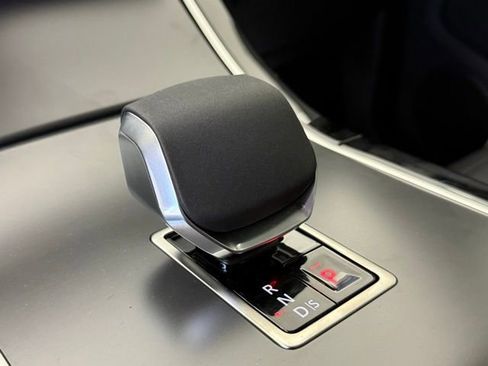 Certified 2026 Land Rover Range Rover Evoque S image 19