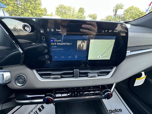 New 2026 Chevrolet Equinox LT w/ Convenience Package II image 18