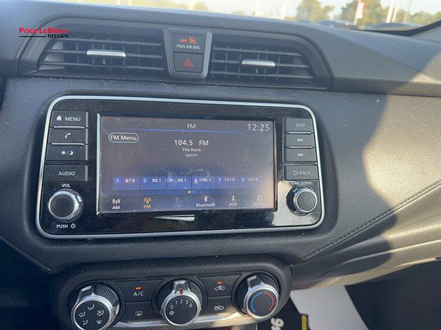 Used 2020 Nissan Versa S FWD image 21