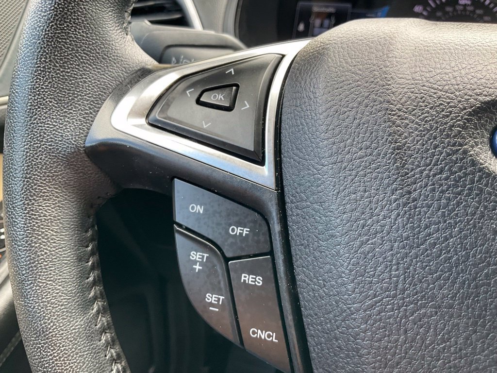 Used 2024 Ford Edge SEL w/ Convenience Package AWD/4WD image 5