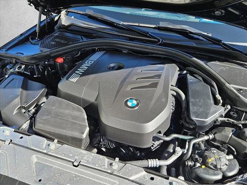 Used 2025 BMW 330i Sedan w/ Premium Package image 23