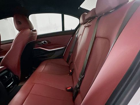 Used 2024 BMW 330i Sedan w/ Premium Package image 28