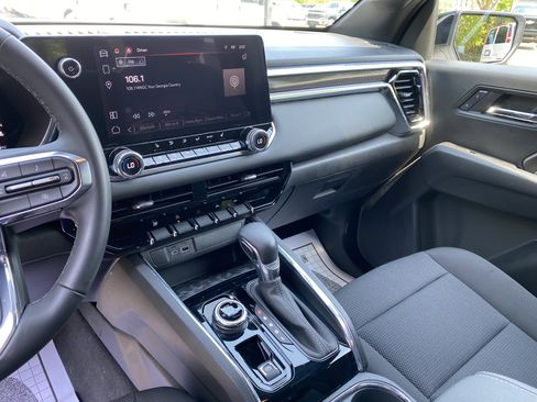 Used 2024 GMC Canyon Elevation w/ Convenience Package image 23