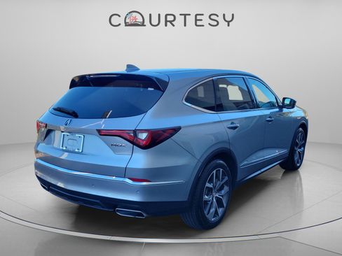 Used 2023 Acura MDX FWD w/ Technology Package image 4
