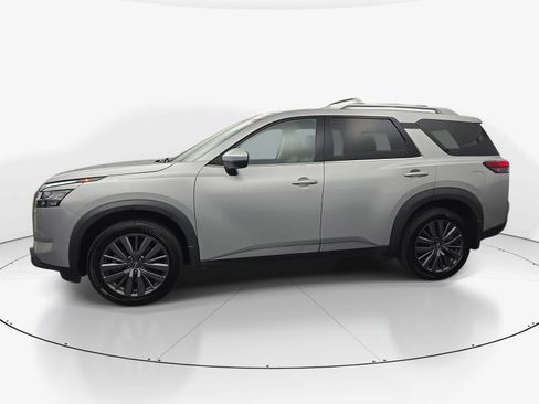 Used 2023 Nissan Pathfinder SL w/ SL Premium Package AWD/4WD image 5