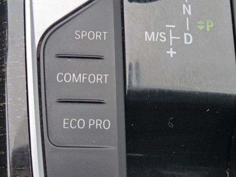 Used 2021 BMW 330i xDrive Sedan w/ Convenience Package image 19