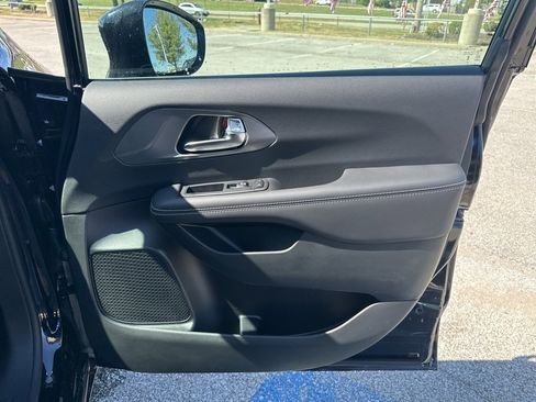 New 2026 Chrysler Pacifica Select image 55