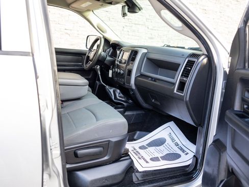 Used 2013 RAM 2500 Tradesman w/ Chrome Appearance Group image 28