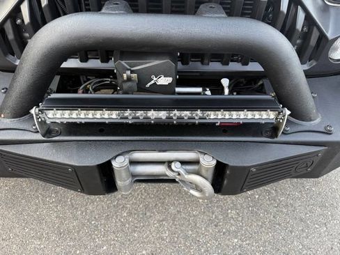 Used 2015 Jeep Wrangler Unlimited Sahara w/ Max Tow Package AWD/4WD image 17