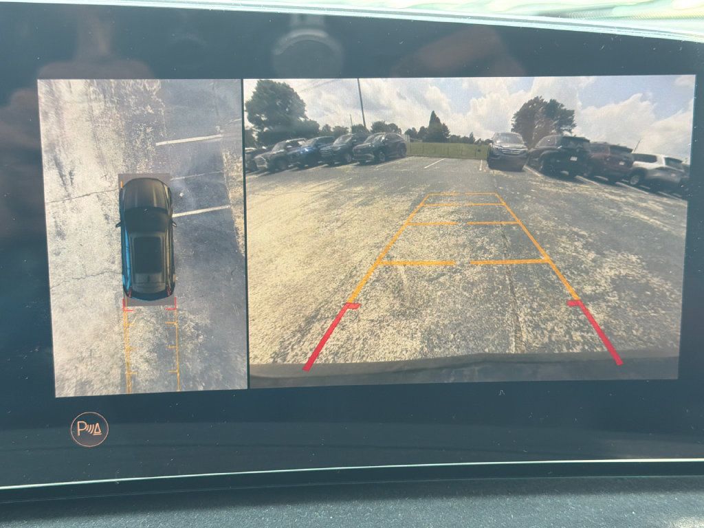 Used 2025 Cadillac XT4 Sport FWD image 28