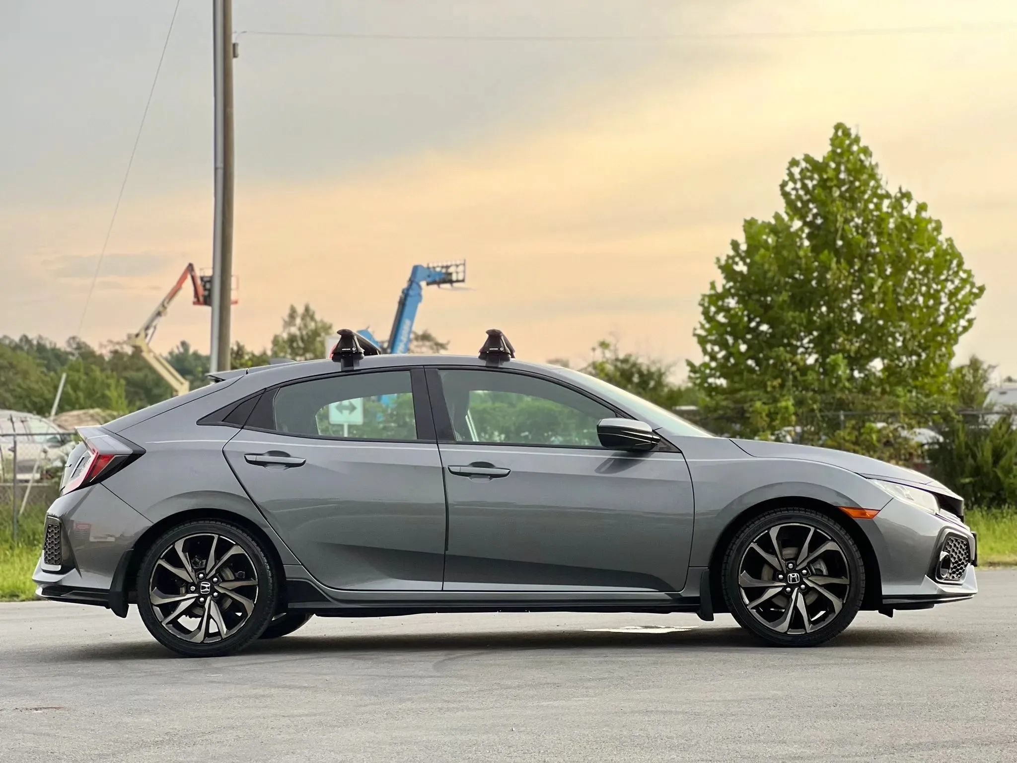 Used 2017 Honda Civic Sport image 6