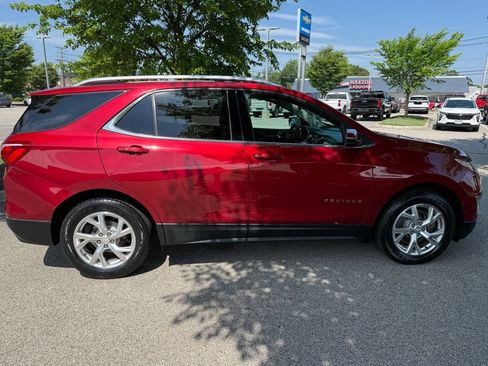 Used 2019 Chevrolet Equinox LT w/ Sun & Navigation Package AWD/4WD image 6