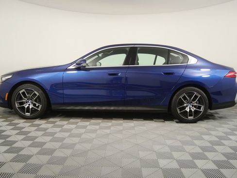 Used 2026 BMW 530i image 6