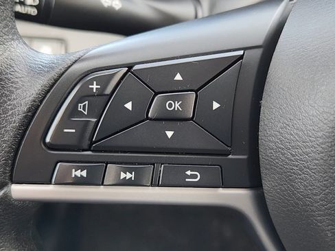 Used 2023 Nissan Altima 2.5 SV image 12