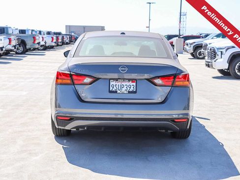 Used 2025 Nissan Altima 2.5 S FWD image 7