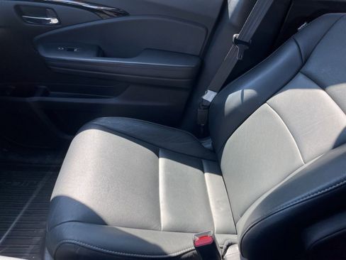 Used 2021 Honda Pilot Touring image 22