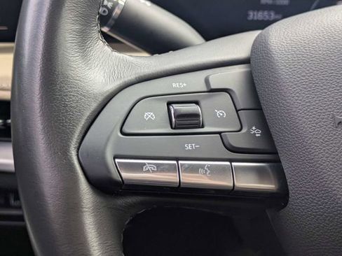 Used 2025 Cadillac XT4 Premium Luxury FWD image 24