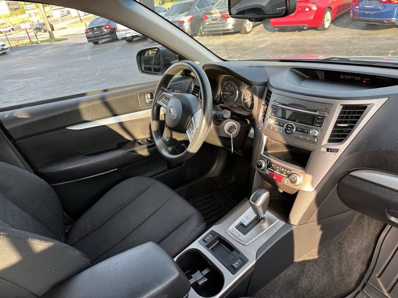 Used 2012 Subaru Outback 2.5i AWD/4WD image 7