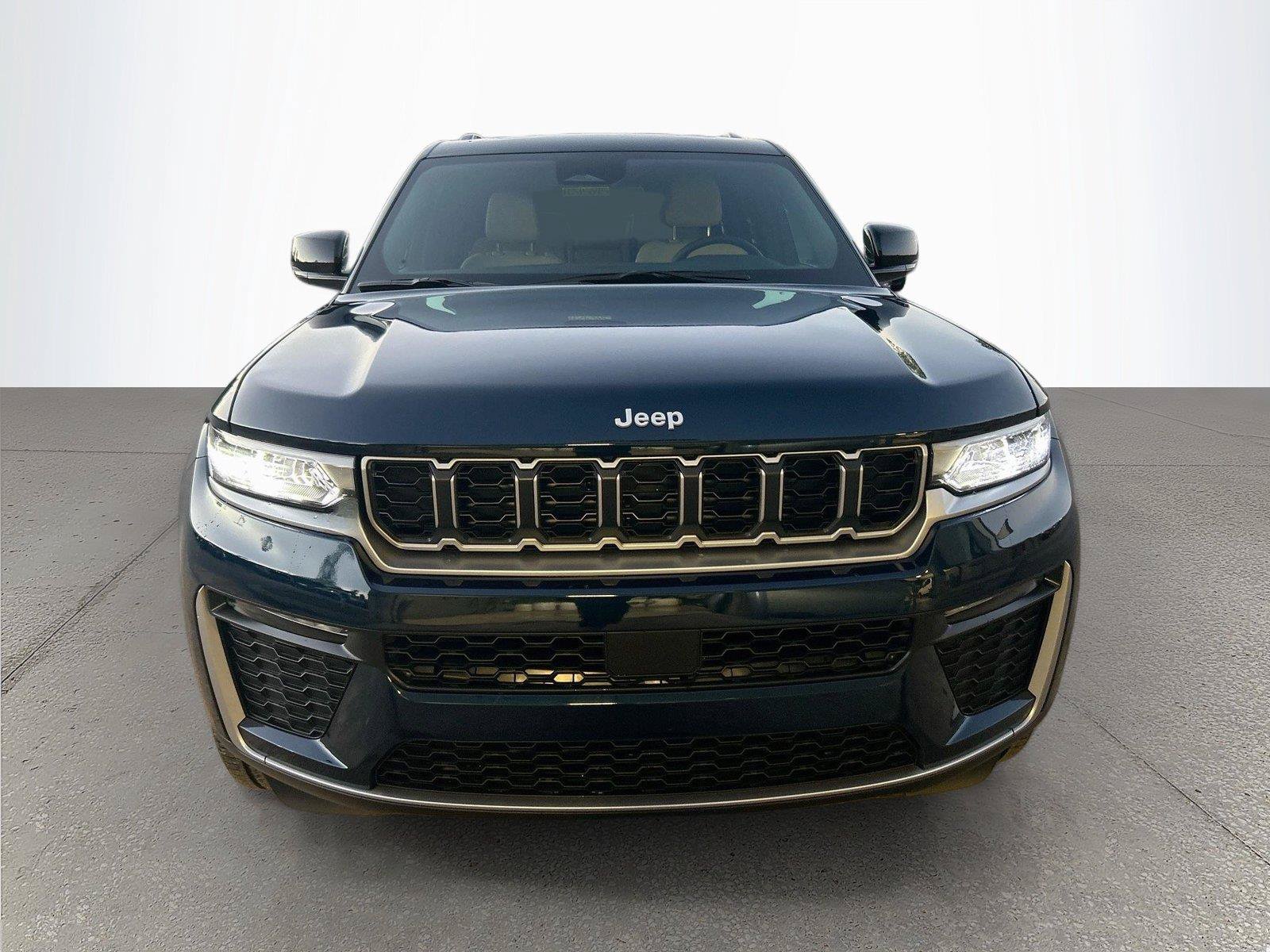 New 2027 Jeep Grand Cherokee Limited AWD/4WD image 9