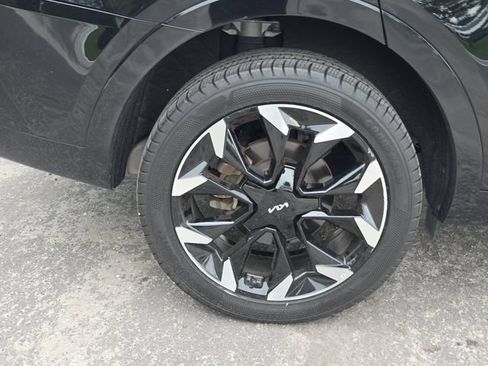 Certified 2023 Kia Sorento SX AWD/4WD image 5