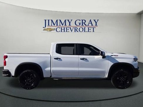 Used 2023 Chevrolet Silverado 1500 ZR2 w/ Technology Package image 2