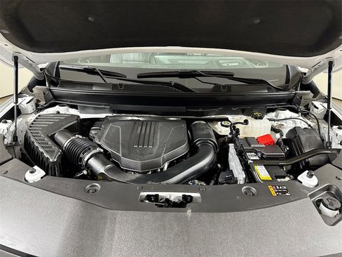 Used 2025 Buick Enclave Avenir image 31