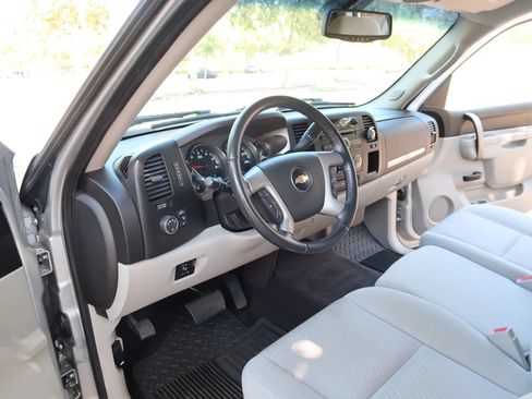 Used 2010 Chevrolet Silverado 1500 LT w/ Power Pack Plus RWD image 26
