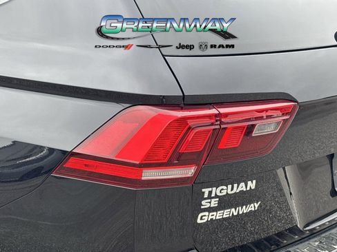 Used 2019 Volkswagen Tiguan SE image 27