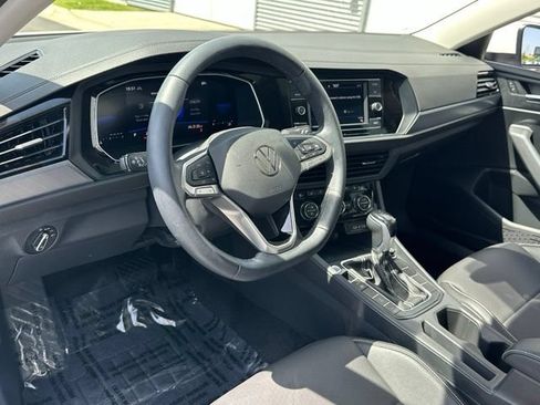 Used 2024 Volkswagen Jetta SE w/ Panoramic Sunroof Package FWD image 35