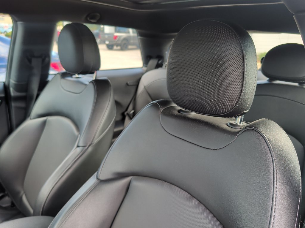 Used 2018 MINI Cooper S FWD image 9