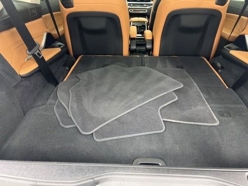 Used 2024 BMW X7 xDrive40i image 9