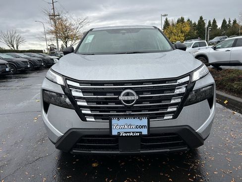 New 2025 Nissan Rogue S image 2