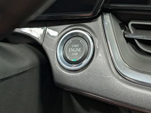 New 2026 Chevrolet Trax ACTIV w/ Sunroof Package FWD image 23