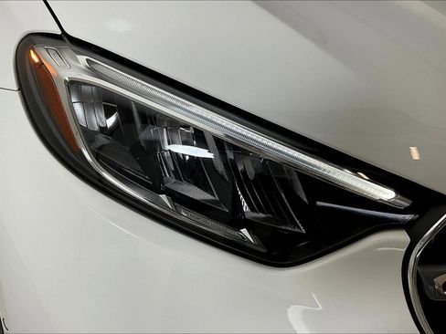 Certified 2023 Mercedes-Benz GLC 300 4MATIC image 32