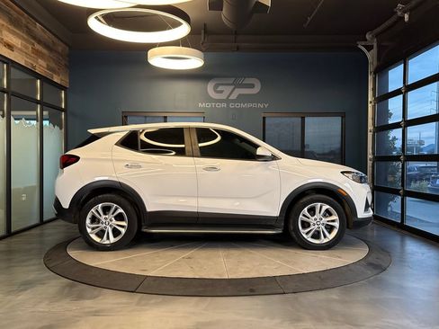 Used 2020 Buick Encore GX Preferred w/ Cold Weather Comfort Package AWD/4WD image 2