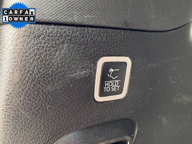 Used 2022 Jeep Wagoneer Series II AWD/4WD image 12