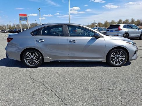 Used 2024 Kia Forte GT-Line image 8