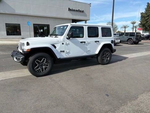 New 2026 Jeep Wrangler Unlimited Sahara AWD/4WD image 1