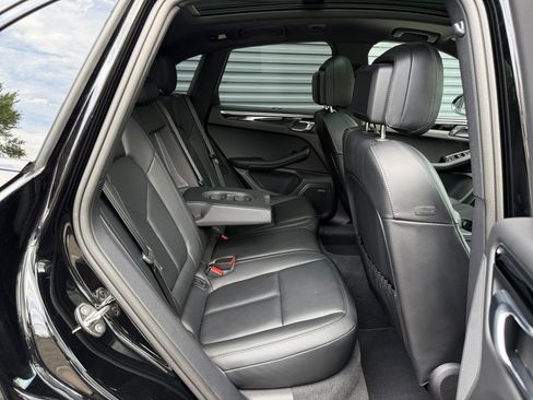 Certified 2026 Porsche Macan AWD/4WD image 20