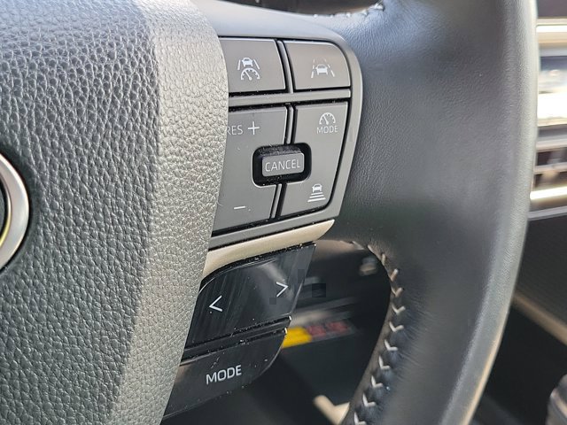 Used 2025 Toyota Camry SE FWD image 27