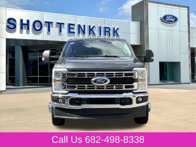 Used 2026 Ford F350 XLT AWD/4WD image 3