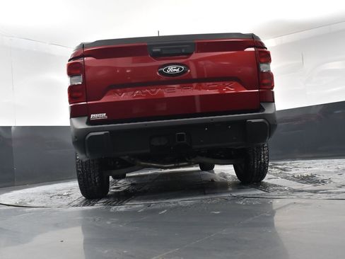 Used 2025 Ford Maverick Lariat w/ Black Appearance Package image 26