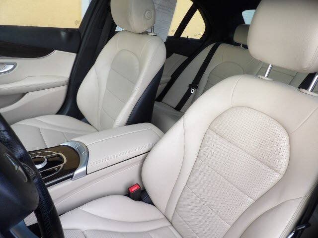 Used 2018 Mercedes-Benz C 300 4MATIC Sedan image 20