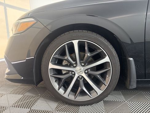 Used 2022 Honda Civic Touring image 7