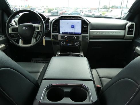 Used 2022 Ford F250 Lariat w/ Black Appearance Package AWD/4WD image 20
