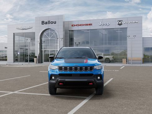 New 2026 Jeep Compass Trailhawk w/ Sun, Sound & Navigation Group AWD/4WD image 6