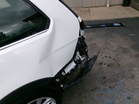 Used 2019 Volkswagen Golf Alltrack S image 5