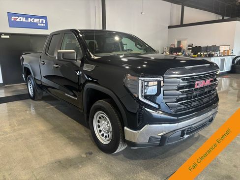 Used 2023 GMC Sierra 1500 Pro w/ Pro Value Package AWD/4WD image 4